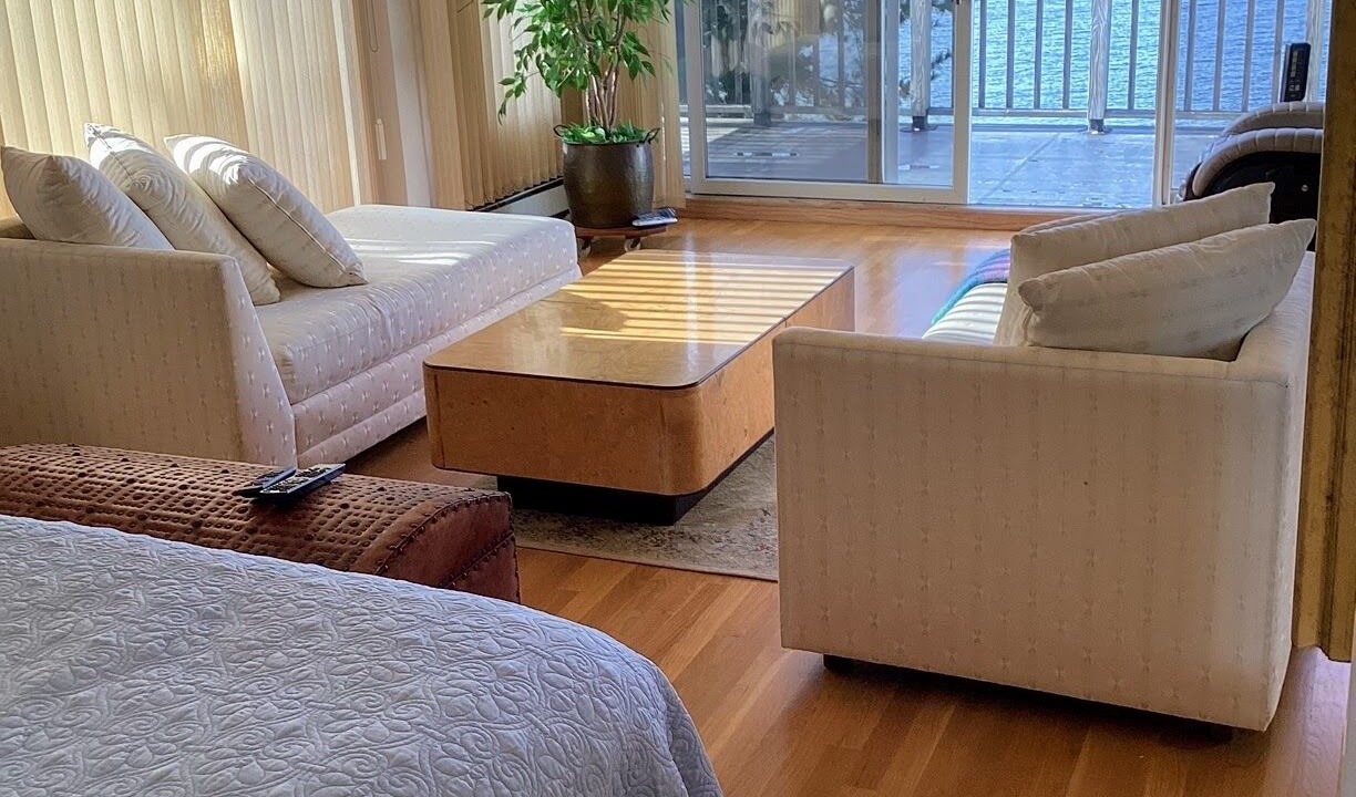 Photo of Livingroom in Silver Beach