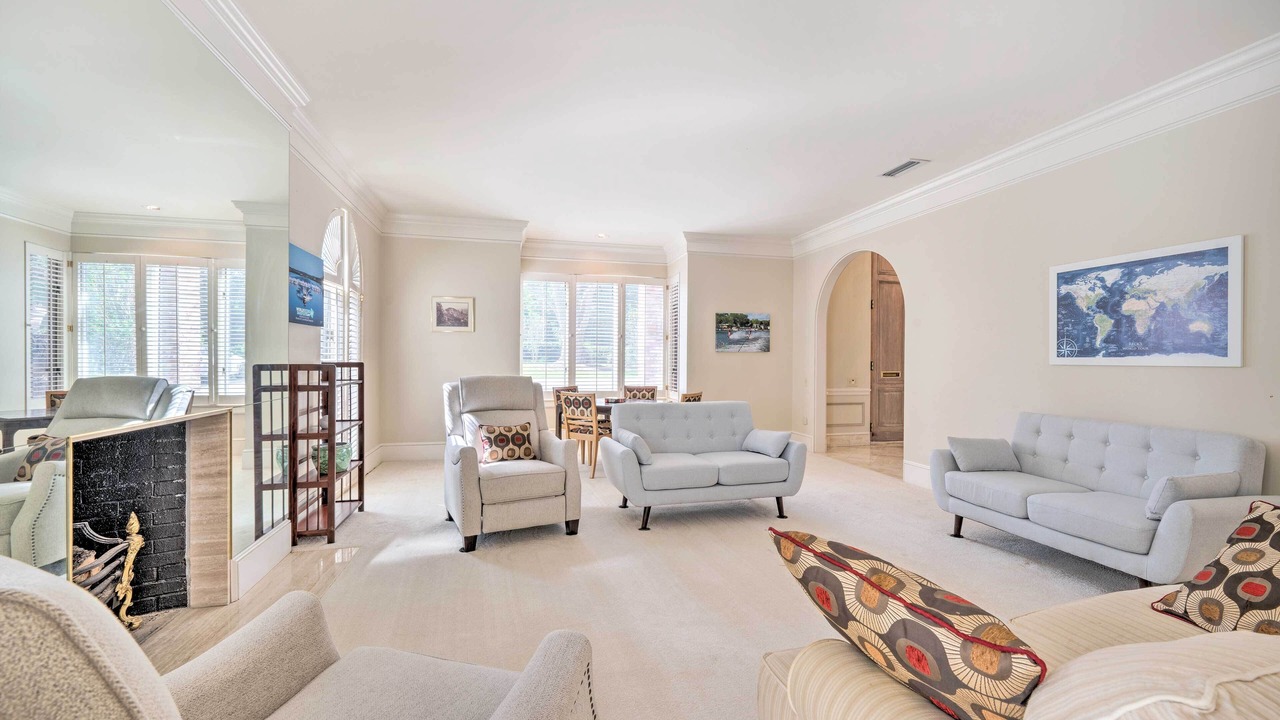 Photo of Livingroom in Winter Haven