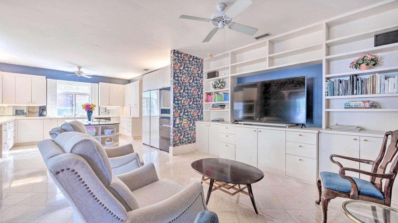 Photo of Livingroom in Winter Haven