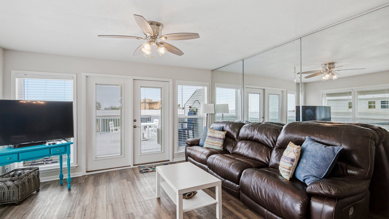 Photo of Livingroom in Port O Connor