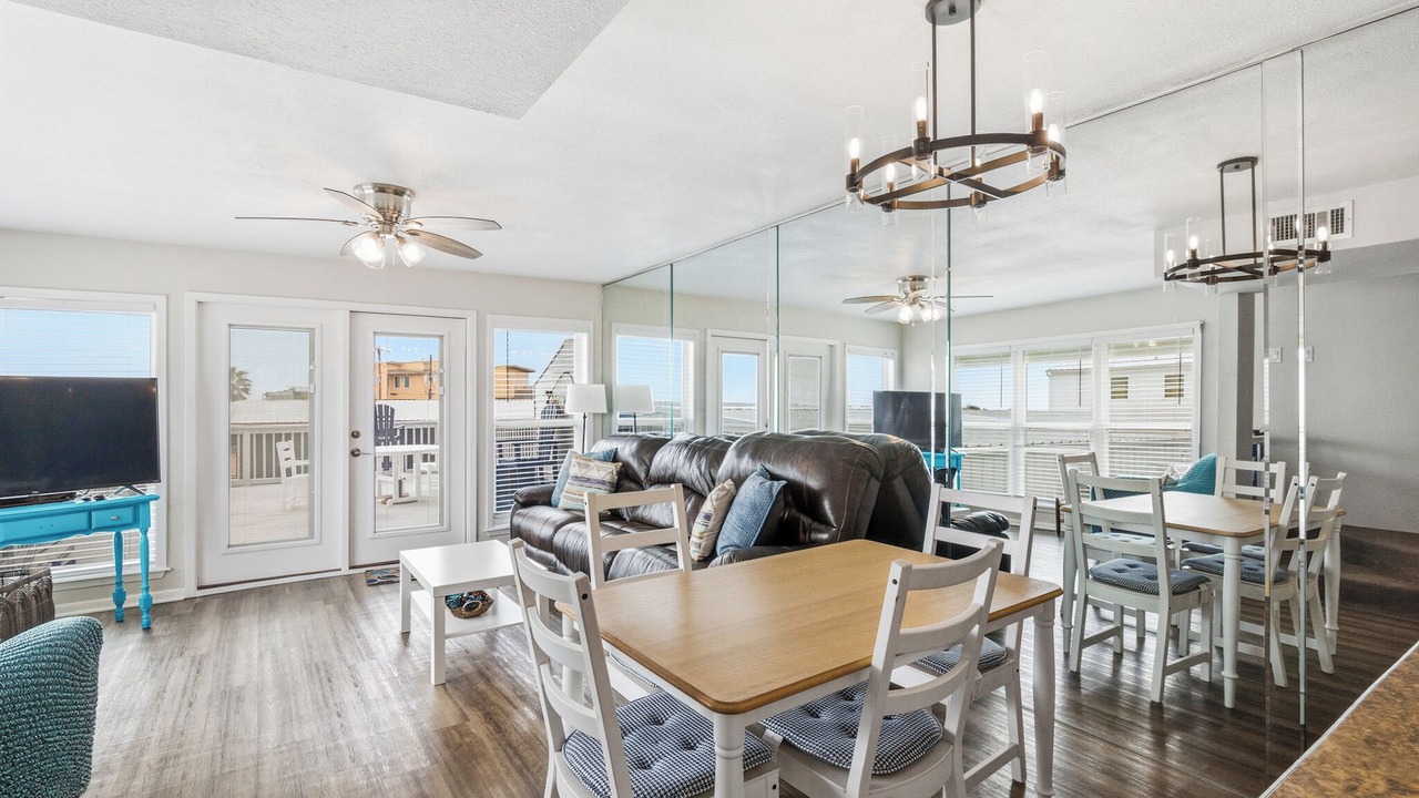 Photo of Livingroom in Port O Connor