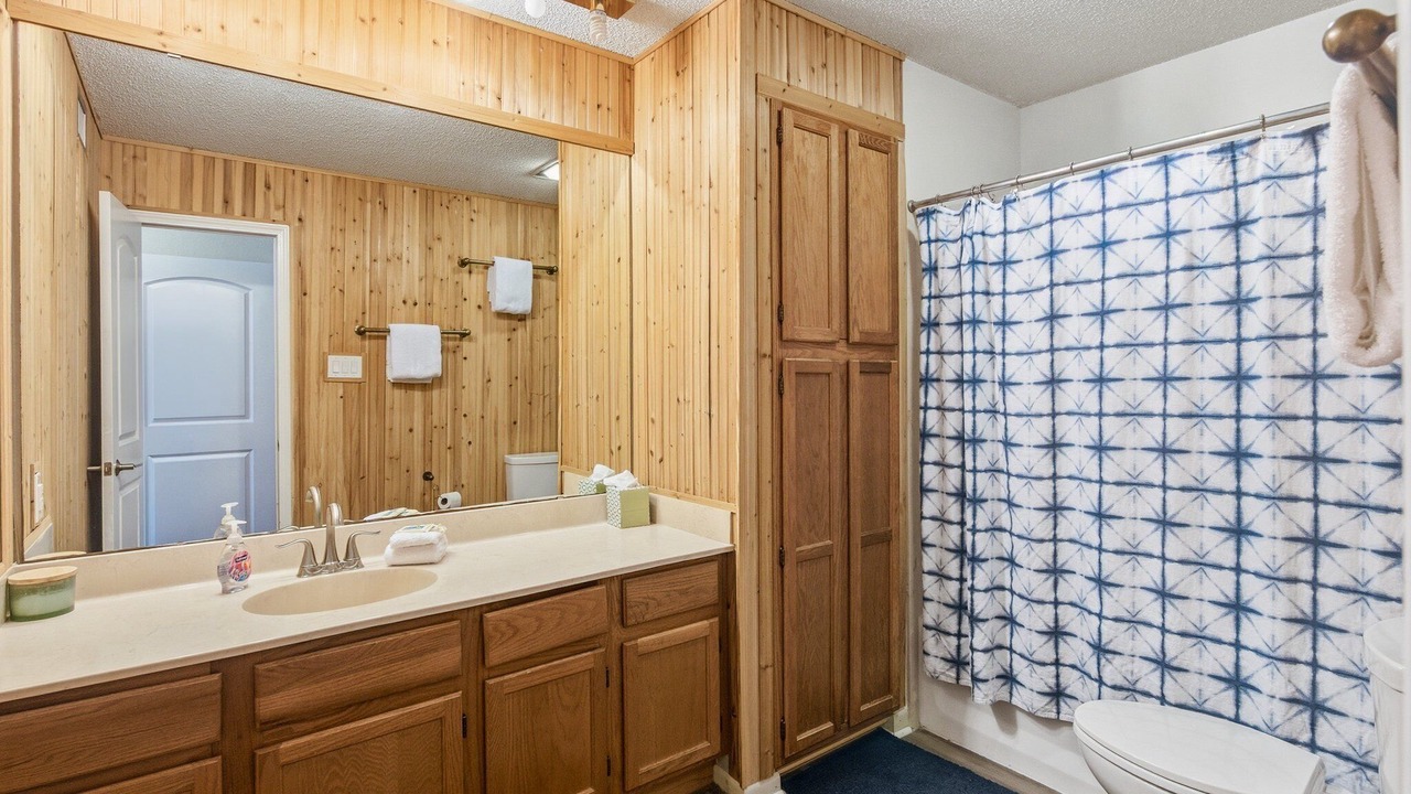Photo of Bathroom in Port O Connor