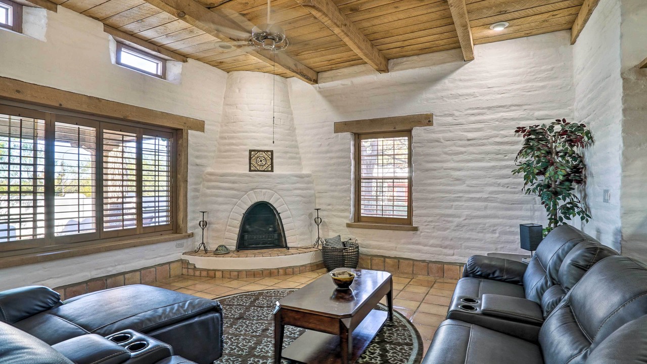 Photo of Livingroom in Mesilla Park