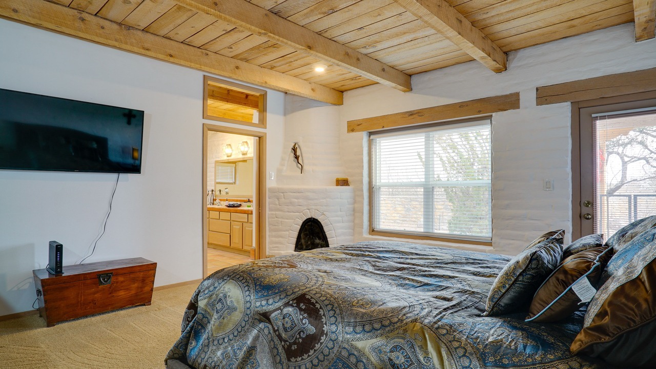 Photo of Bedroom in Mesilla Park