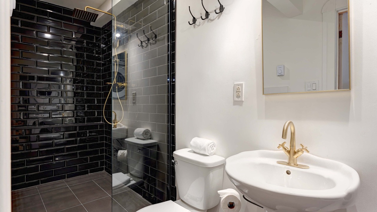 Photo of Bathroom in Hochelaga