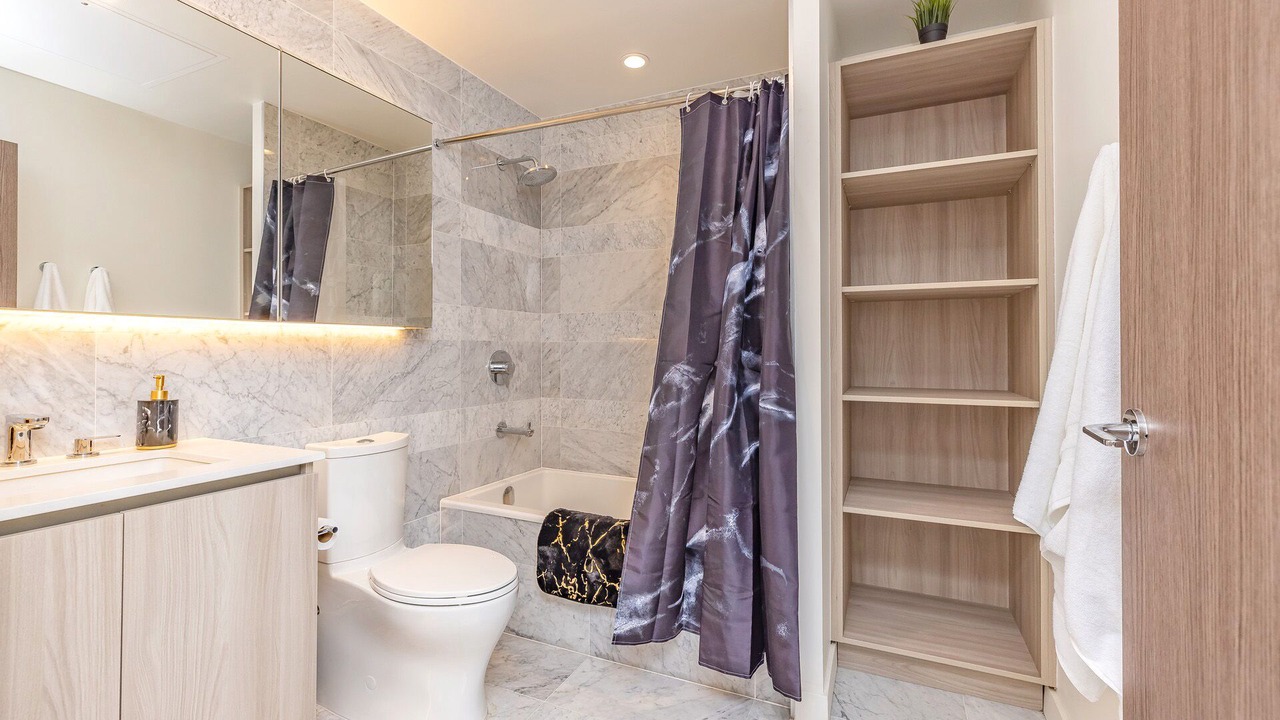 Photo of Bathroom in Bathurst Quay