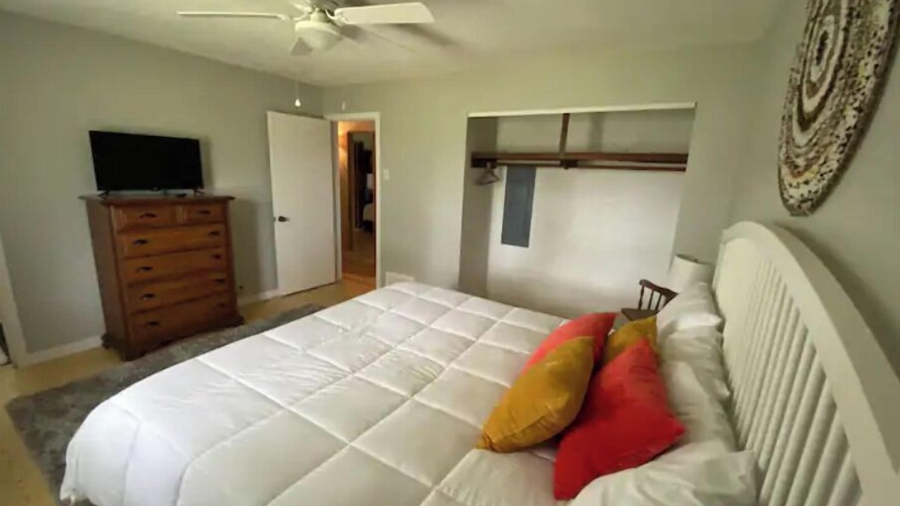 Photo of Bedroom in Lenox