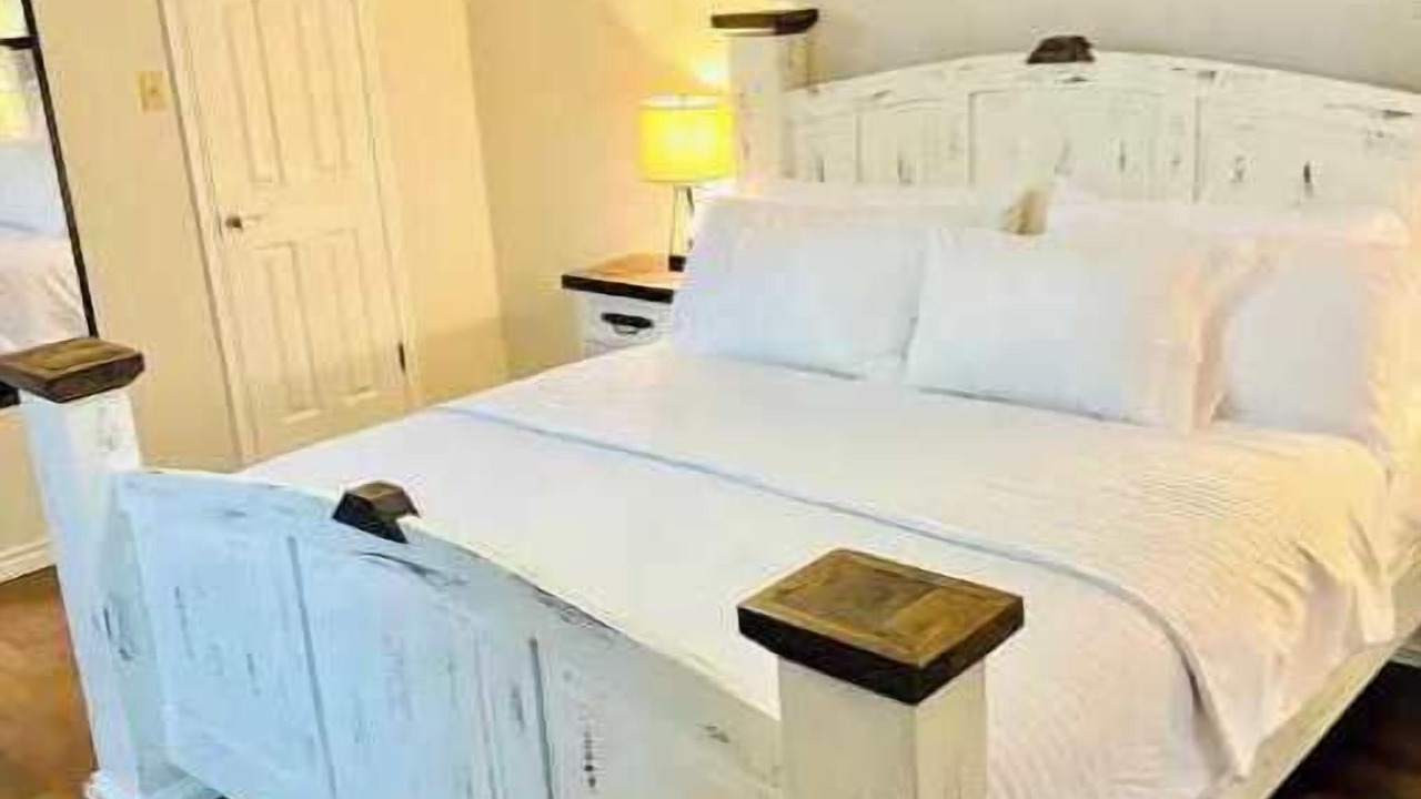 Photo of Bedroom in Euless