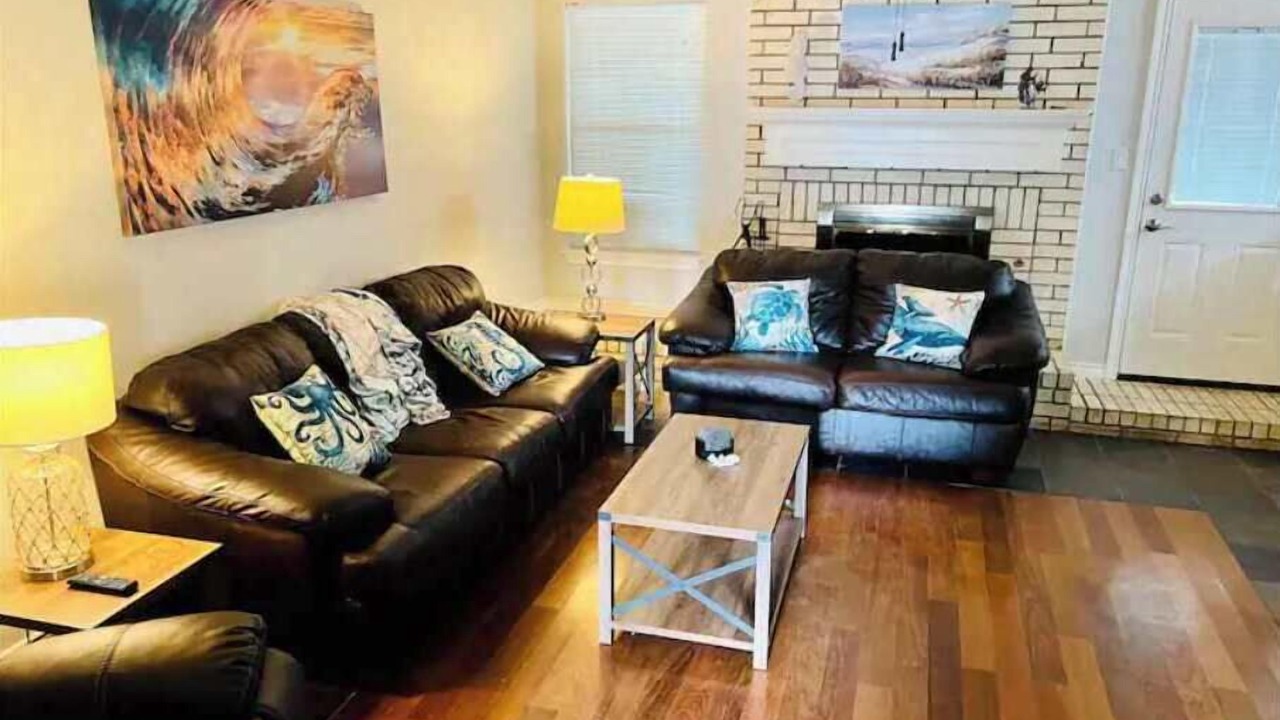Photo of Livingroom in Euless