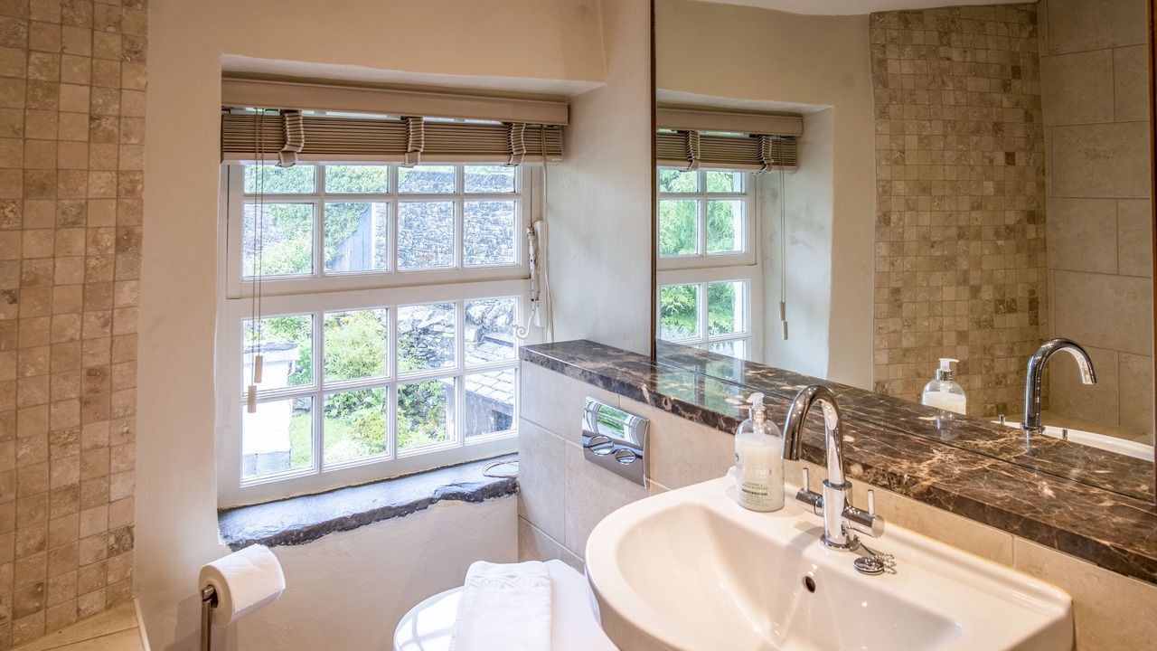 Photo of Bathroom in Troutbeck Bridge