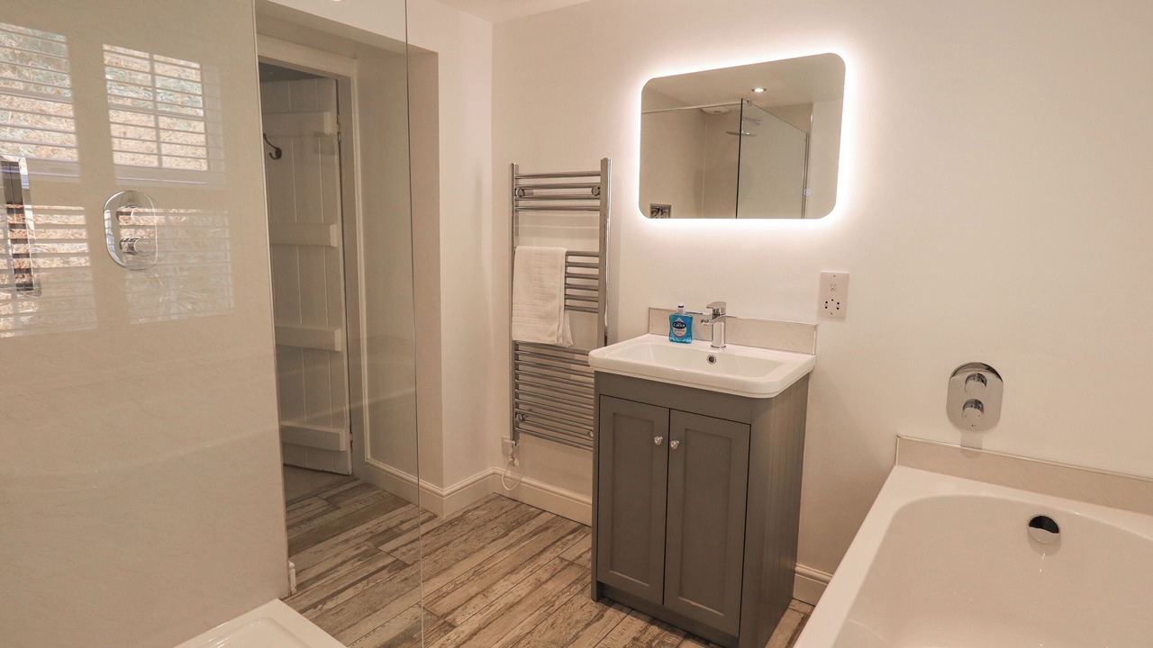 Photo of Bathroom in Chapel Stile