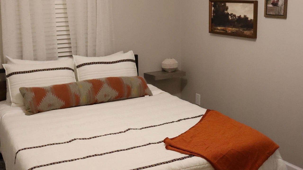 Photo of Bedroom in Pointblank