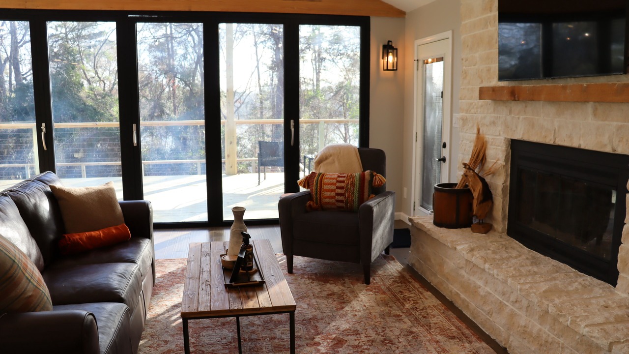 Photo of Livingroom in Pointblank