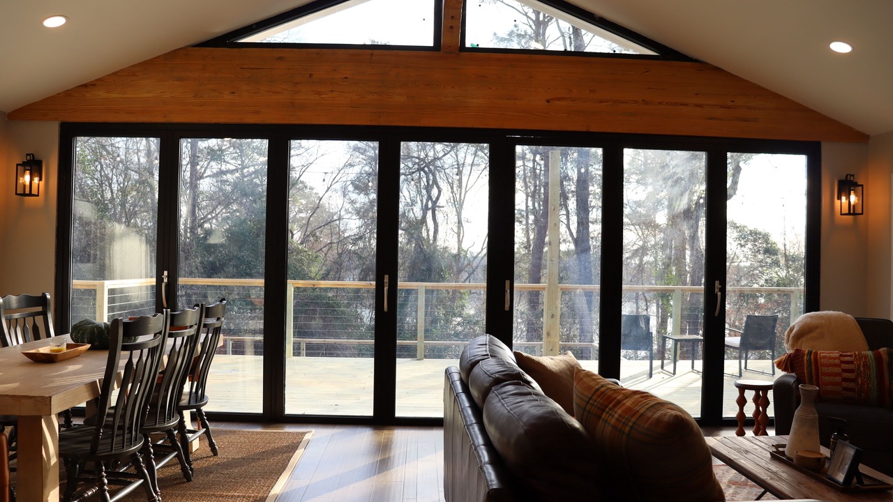 Photo of Livingroom in Pointblank