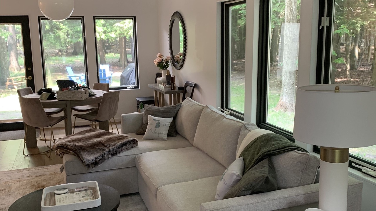Photo of Livingroom in Harbor Springs