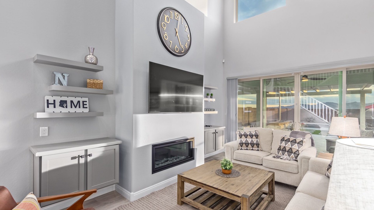 Photo of Livingroom in Surprise