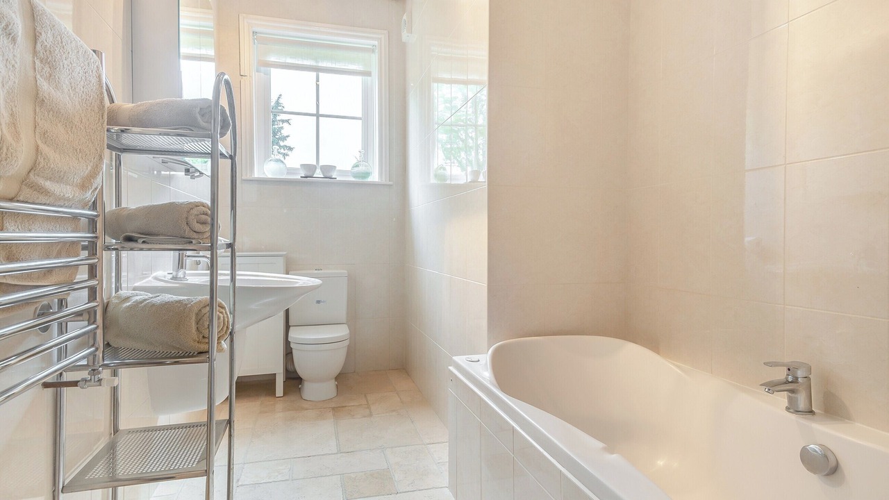 Photo of Bathroom in Swanton Novers