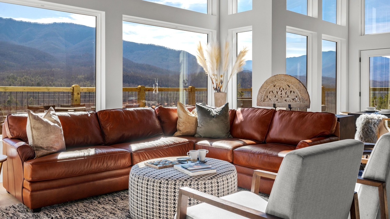 Photo of Livingroom in Pittman Center
