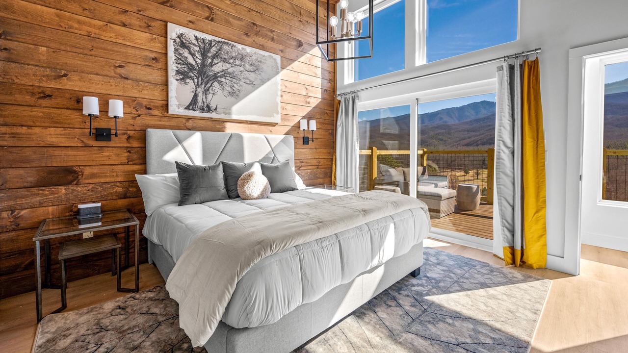 Photo of Bedroom in Pittman Center
