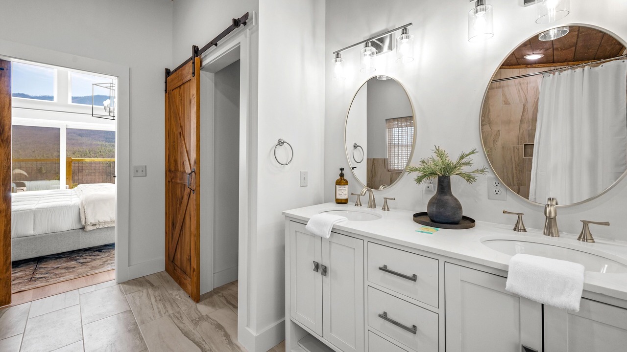 Photo of Bathroom in Pittman Center