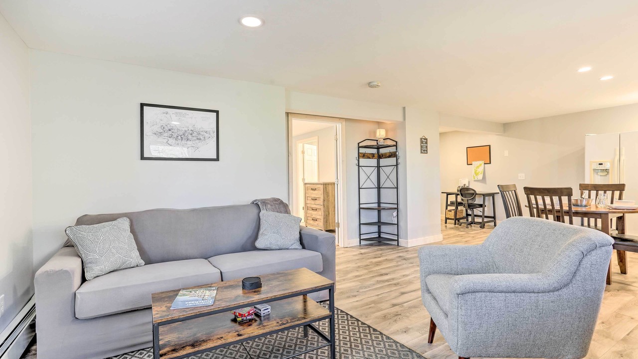 Photo of Livingroom in Beacon