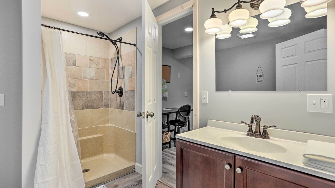 Photo of Bathroom in Beacon