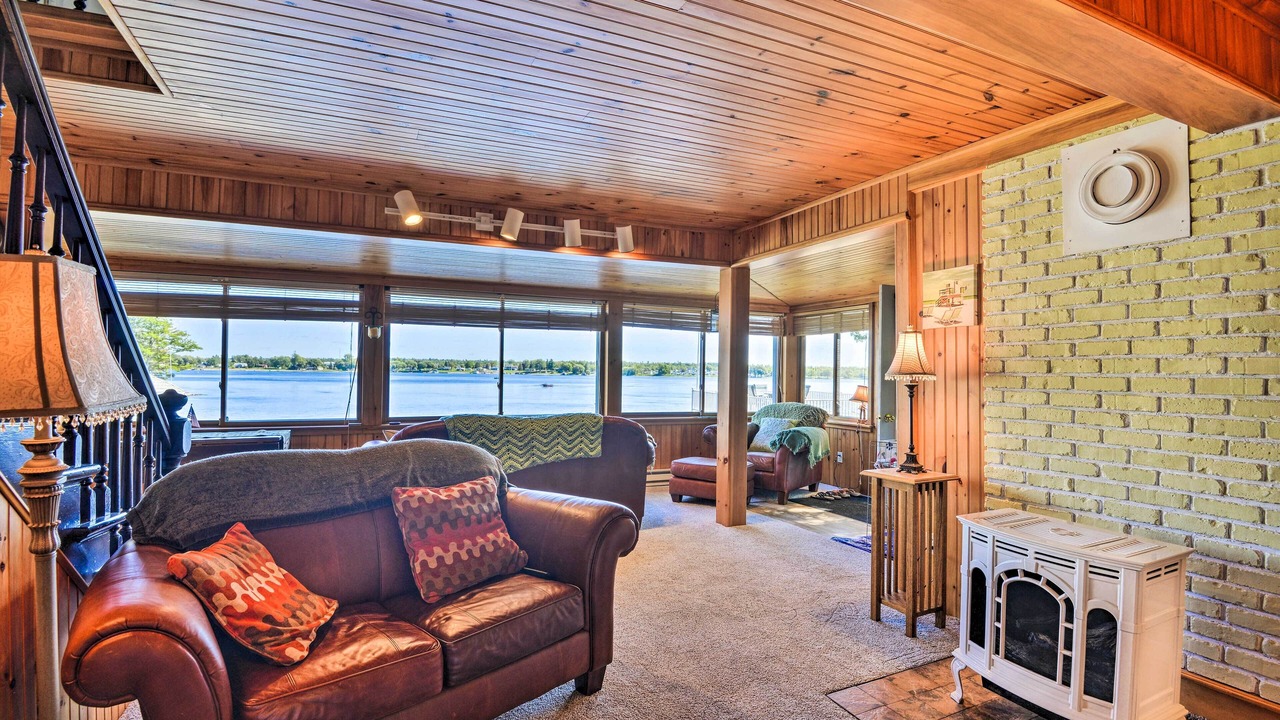 Photo of Livingroom in Fineview