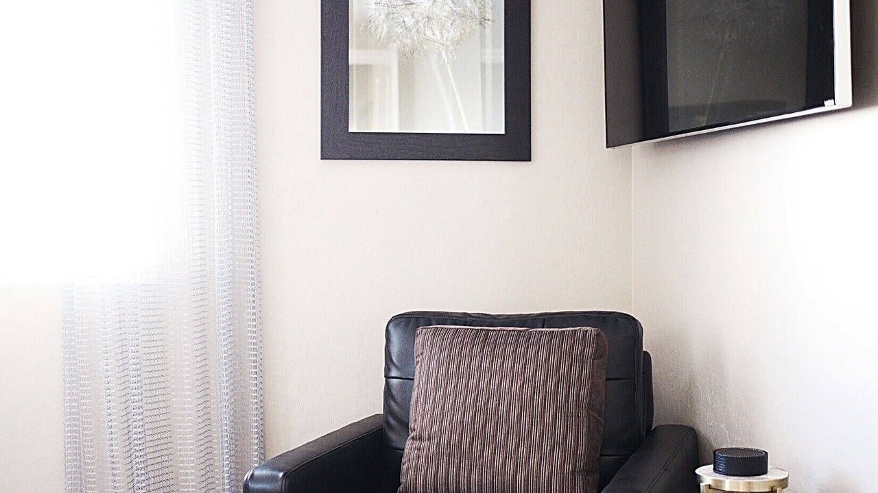 Photo of Livingroom in Enterprise