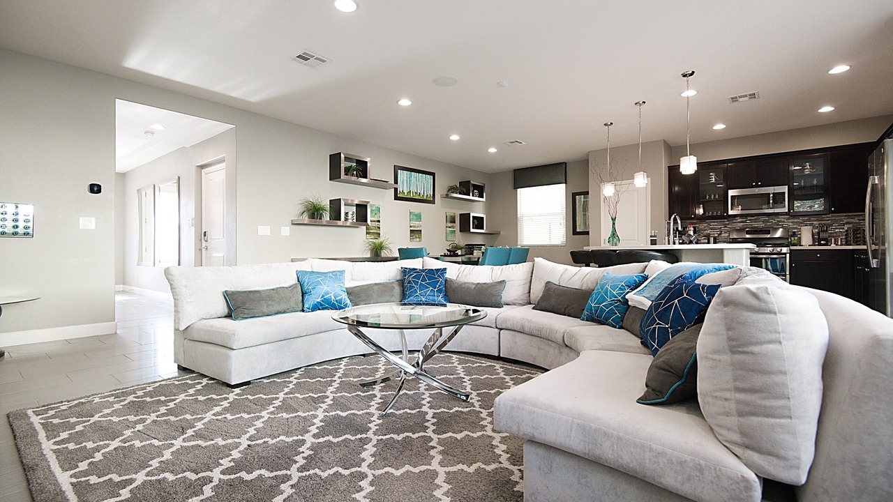 Photo of Livingroom in Enterprise