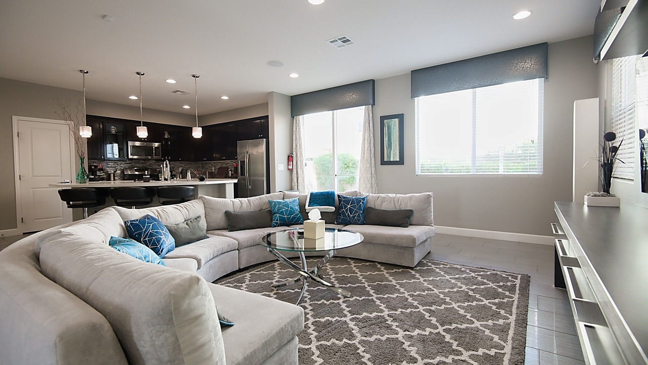 Photo of Livingroom in Enterprise