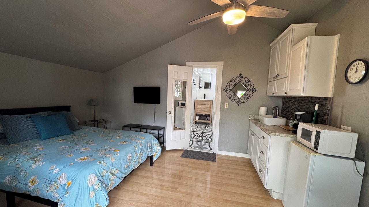 Photo of Bedroom in Arden-Arcade