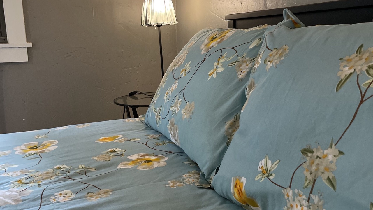 Photo of Bedroom in Arden-Arcade