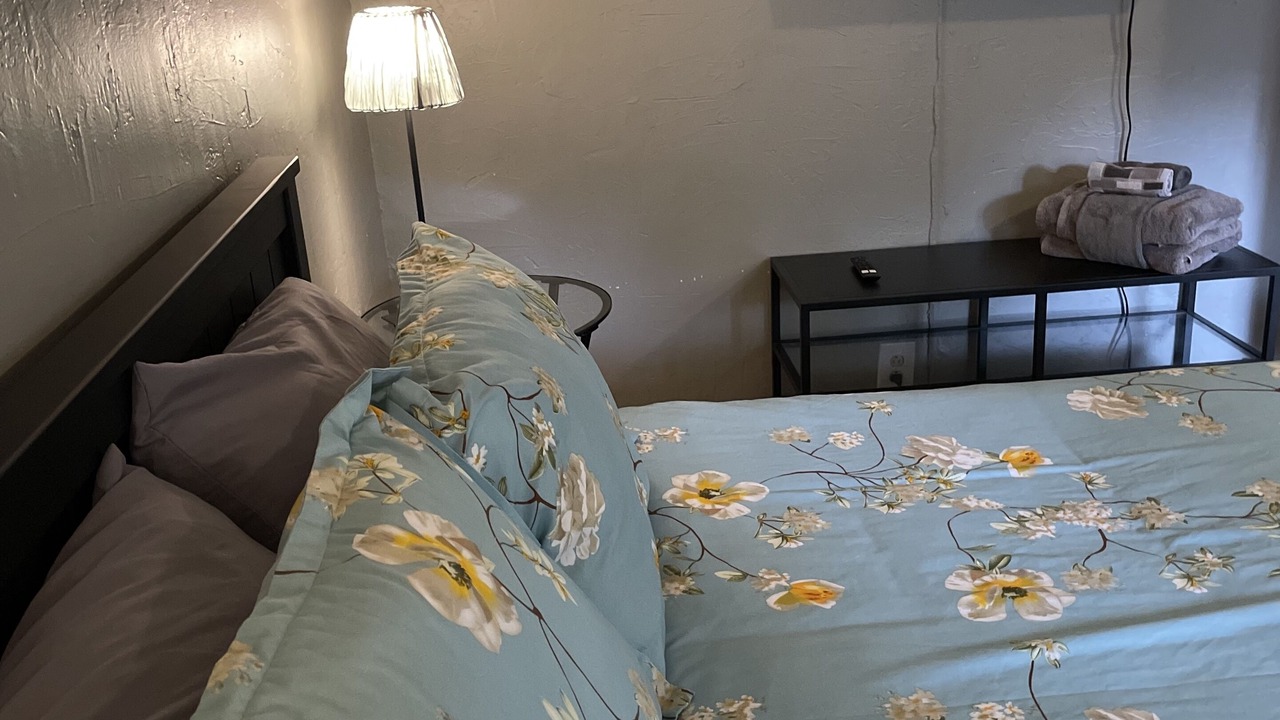 Photo of Bedroom in Arden-Arcade