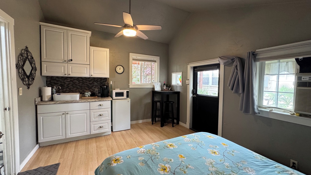 Photo of Bedroom in Arden-Arcade