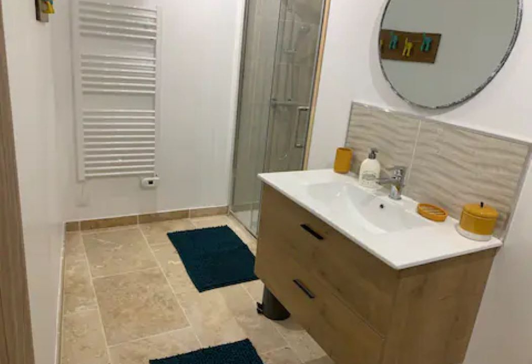 Photo of Bathroom in Mer