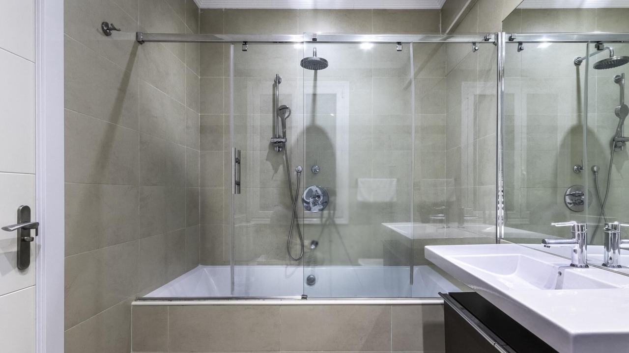 Photo of Bathroom in Bilbao City Centre