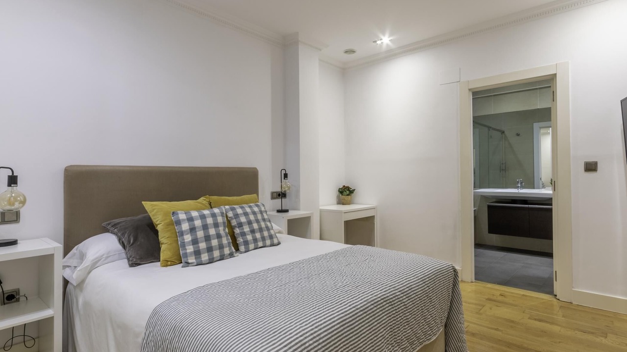 Photo of Bedroom in Bilbao City Centre