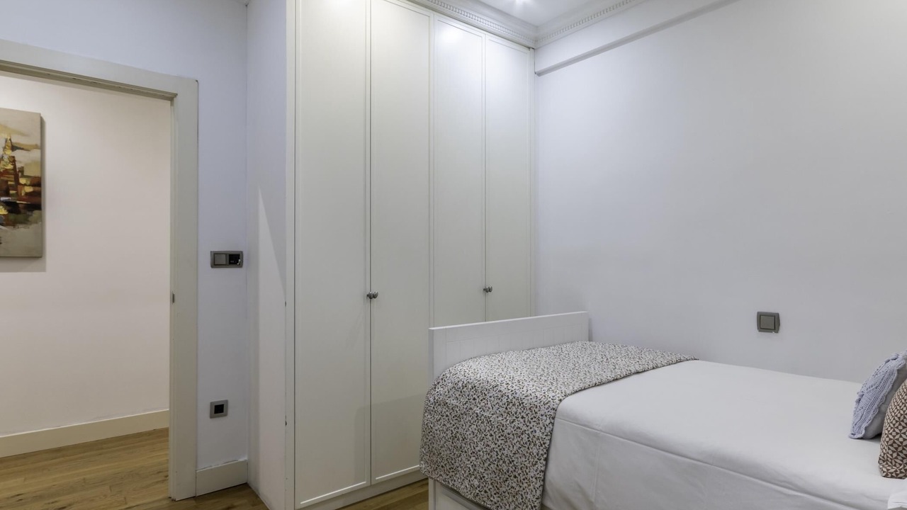 Photo of Bedroom in Bilbao City Centre