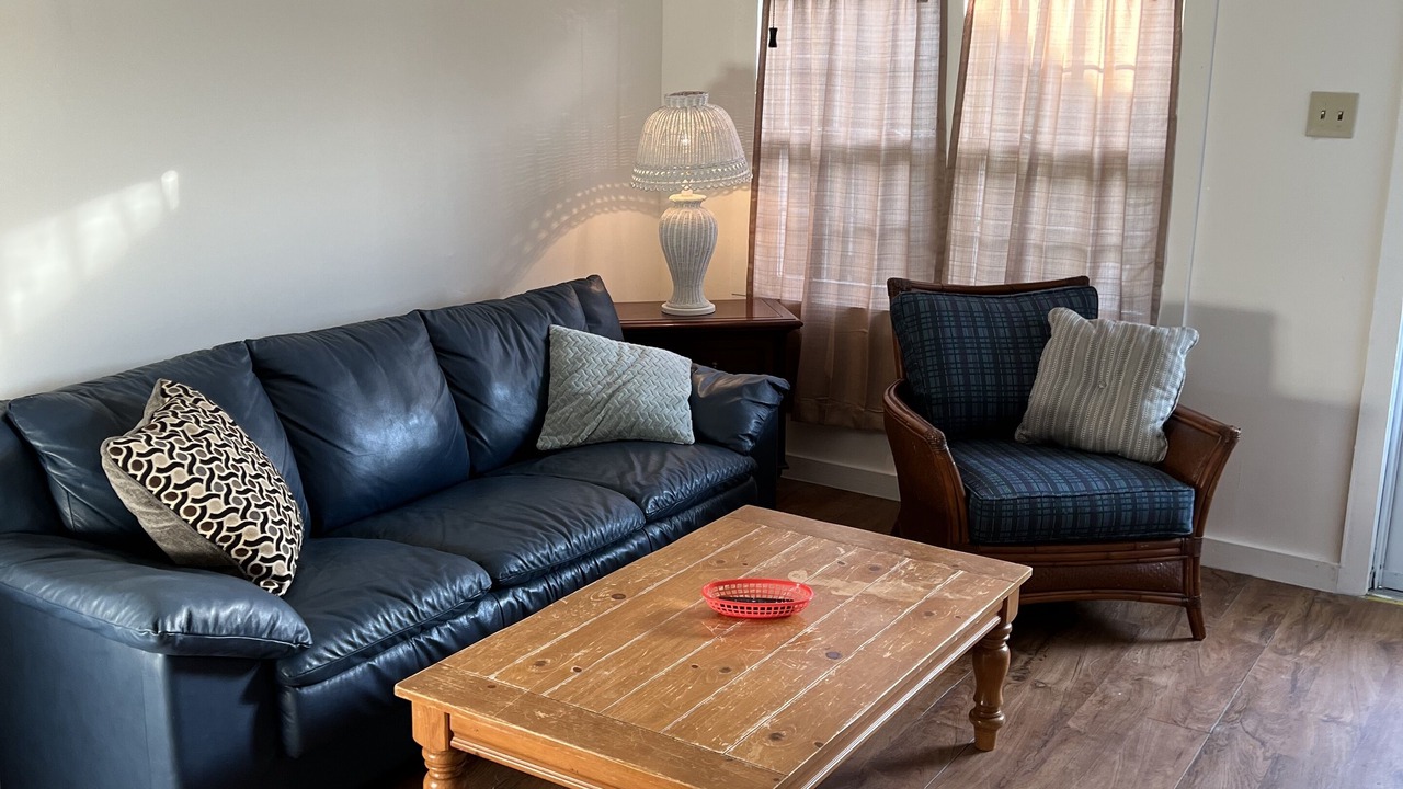 Photo of Livingroom in East Ocean View