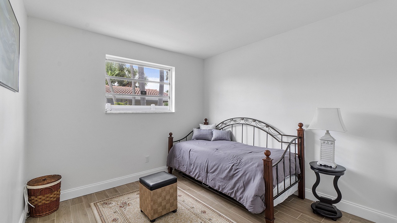 Photo of Bedroom in Cypress Point