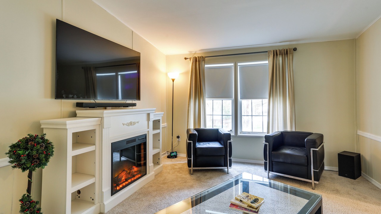 Photo of Bedroom in Greentown