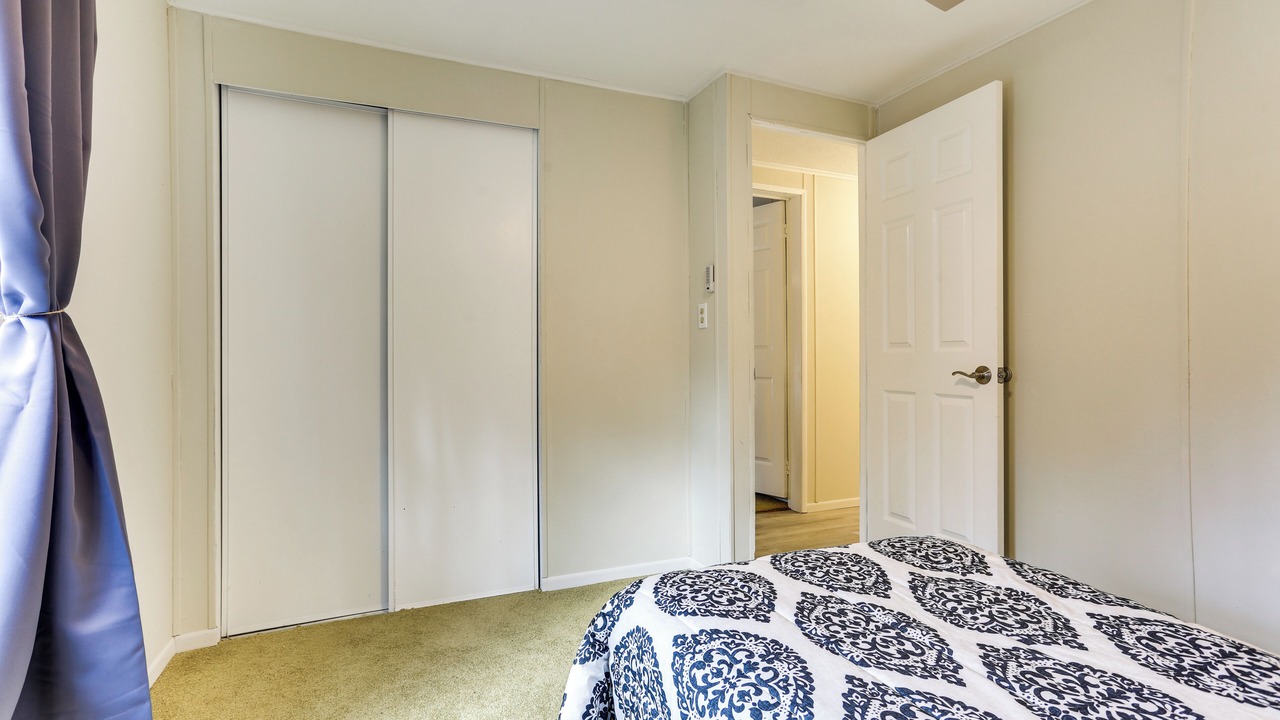Photo of Bedroom in Greentown