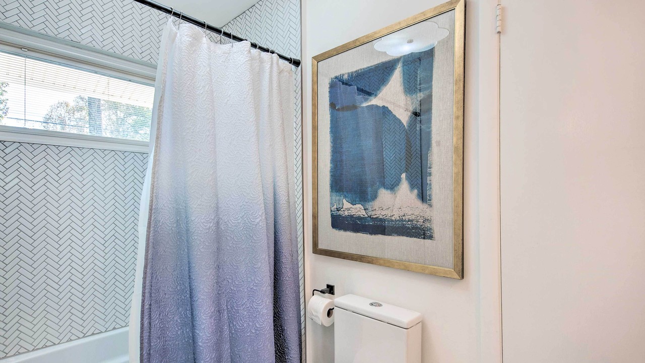 Photo of Bathroom in Smyrna