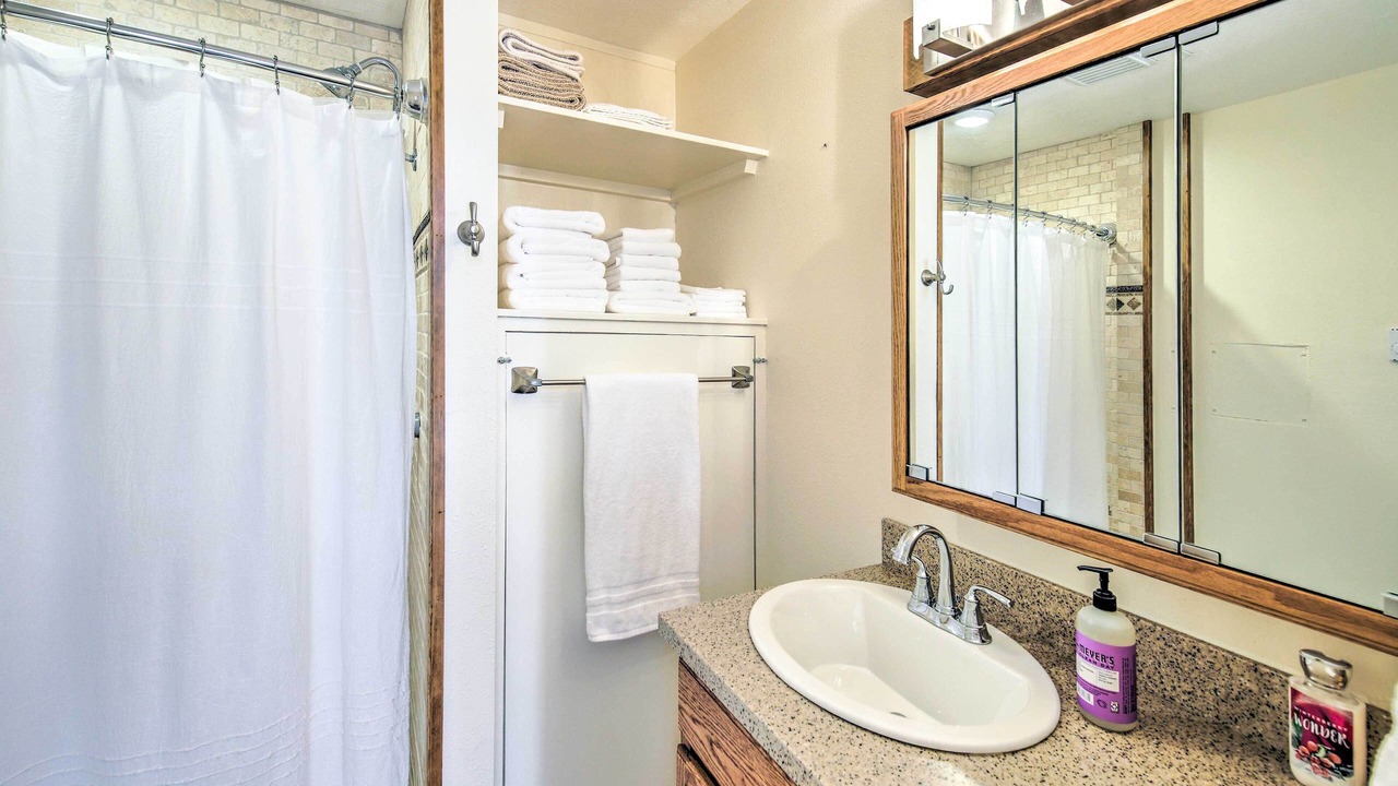 Photo of Bathroom in Grantsdale