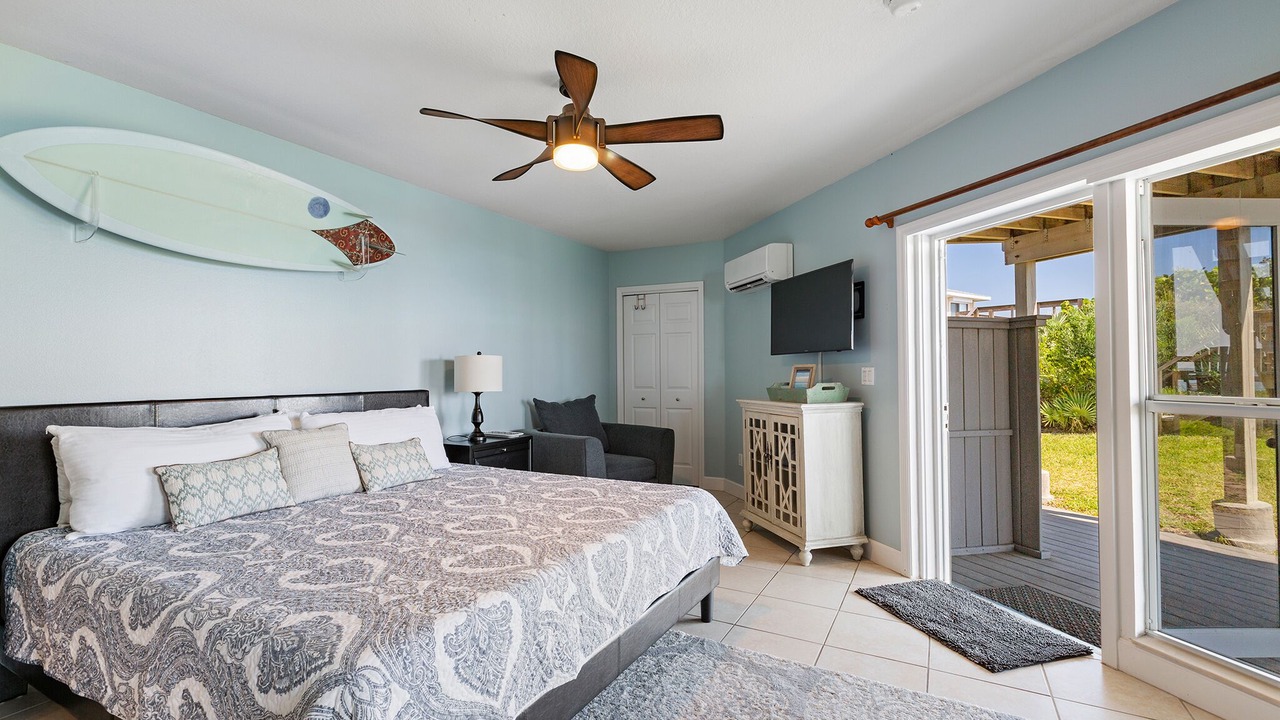 Photo of Bedroom in Melbourne Beach