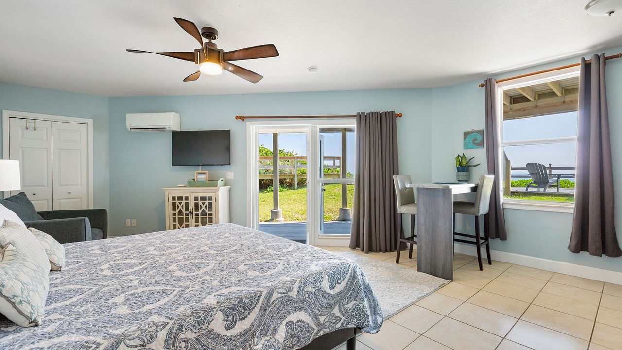 Photo of Bedroom in Melbourne Beach