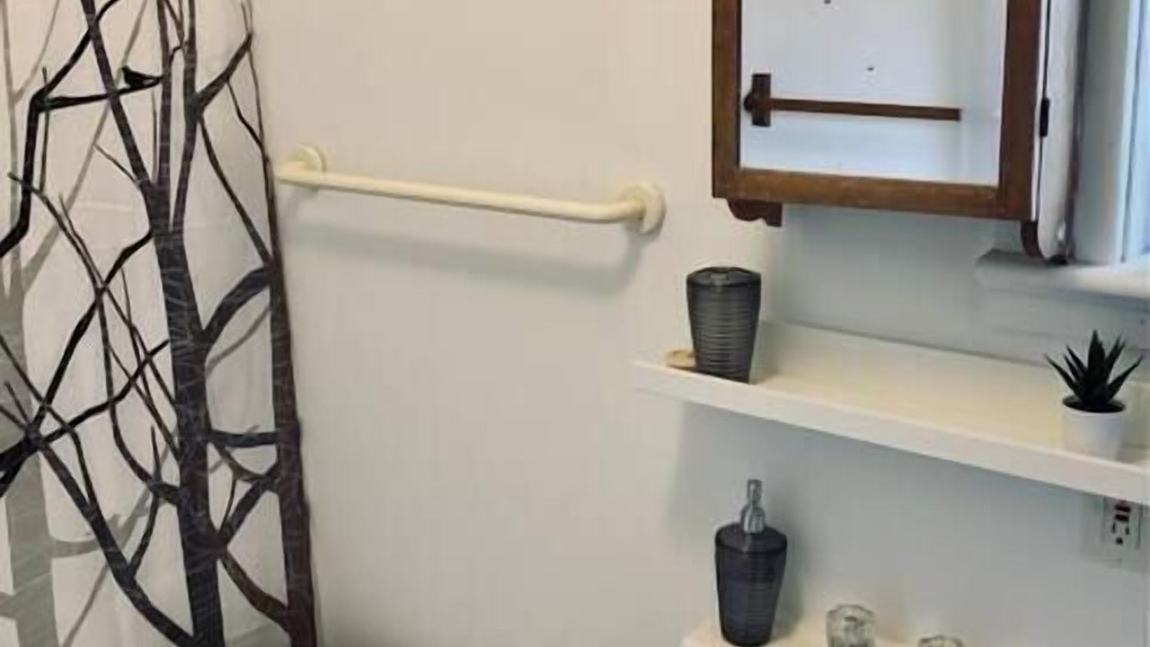 Photo of Bathroom in North End