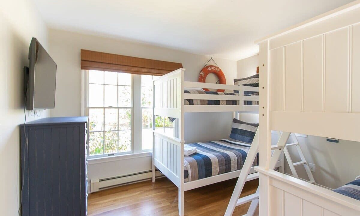 Photo of Bedroom in West Brewster