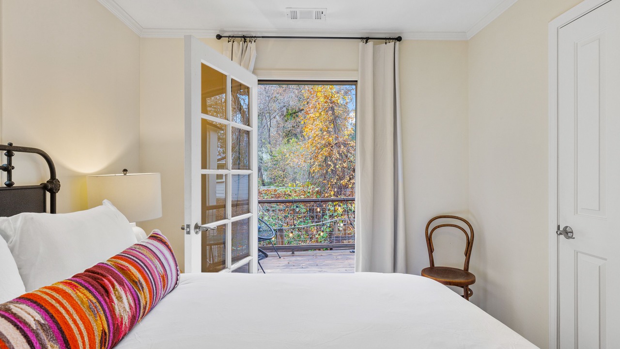 Photo of Bedroom in Calistoga