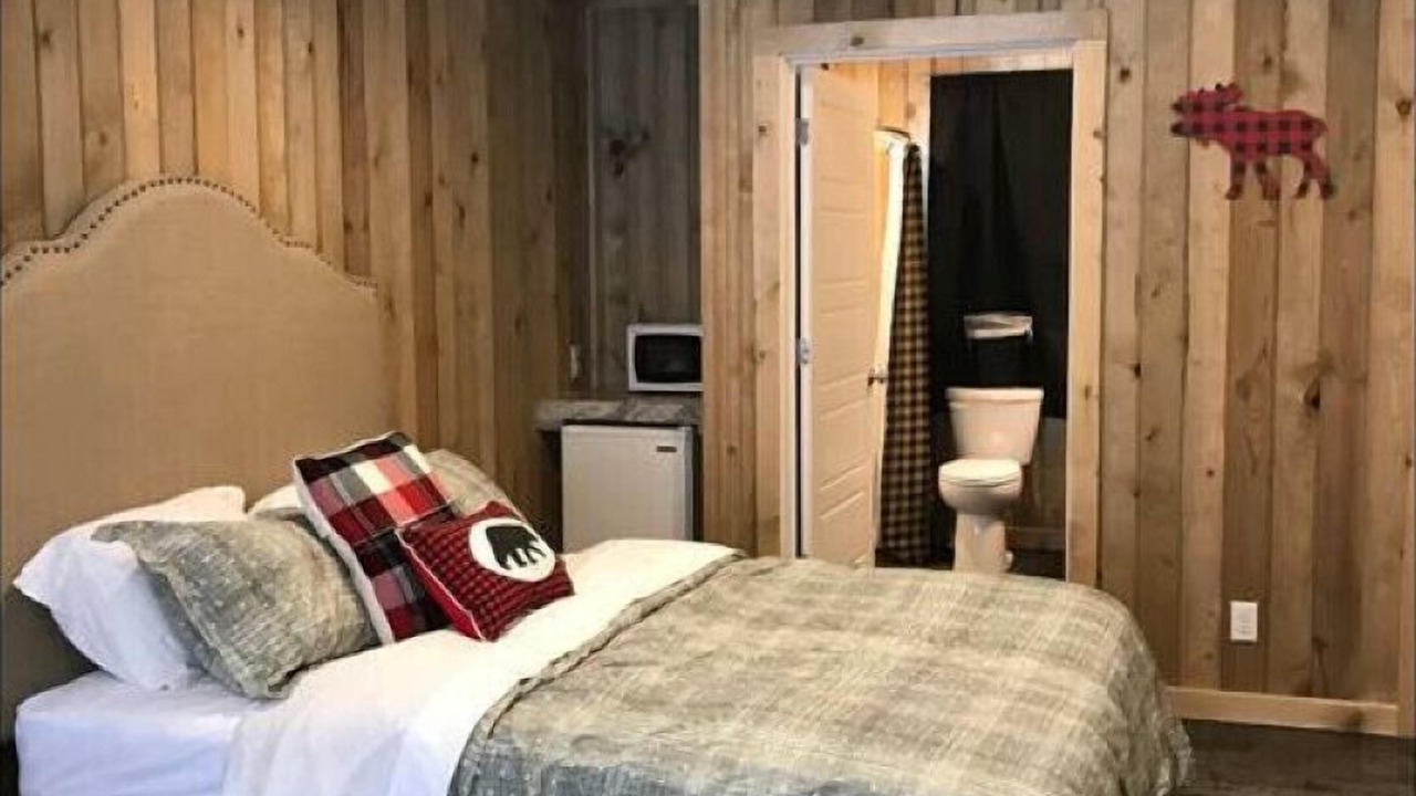 Photo of Bedroom in Island Park